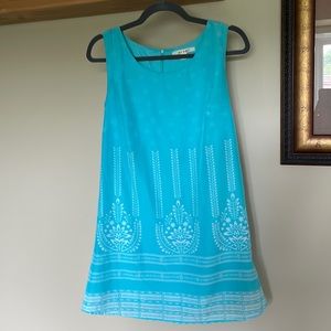 Turquoise aligned sheath dress